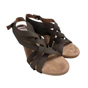 Giani Bernini Dark Brown Crisscross Sandals